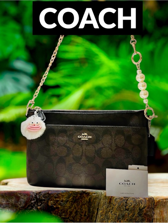 Coach Handbags - Rare Coach Y2K soho shoulder Bag Brown and Black Signature Pearl-Accent